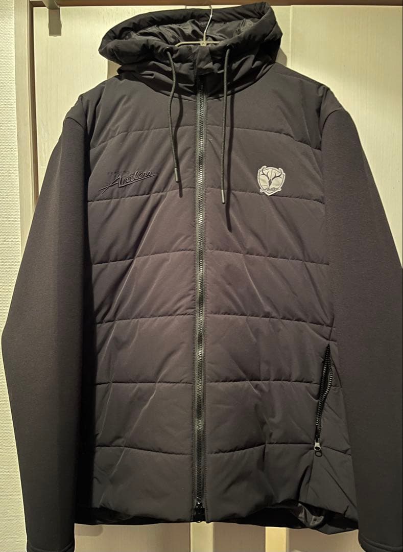 【定価以下】鹿島アントラーズ EMB LOGO HYBRID JKT