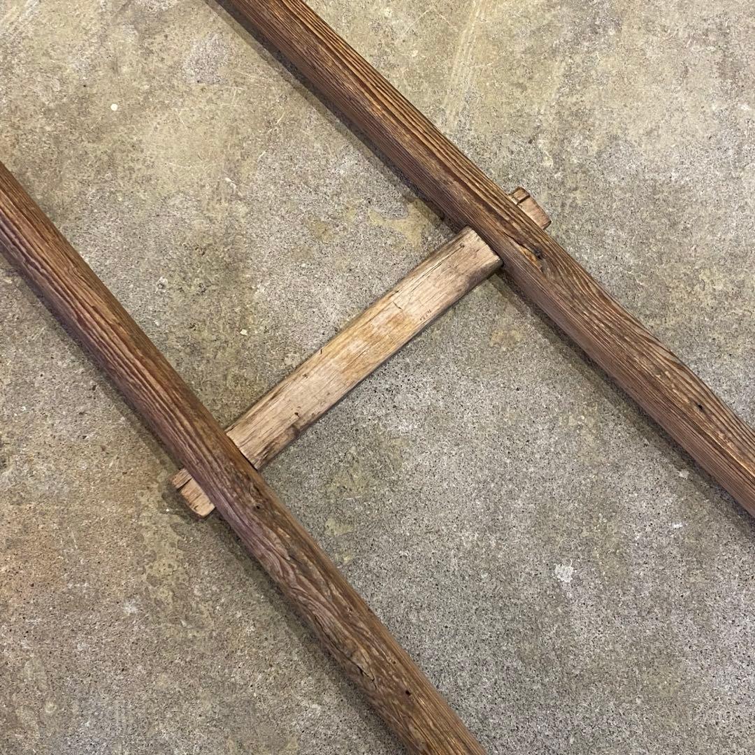 古い木製の梯子 ディスプレイ アンティーク