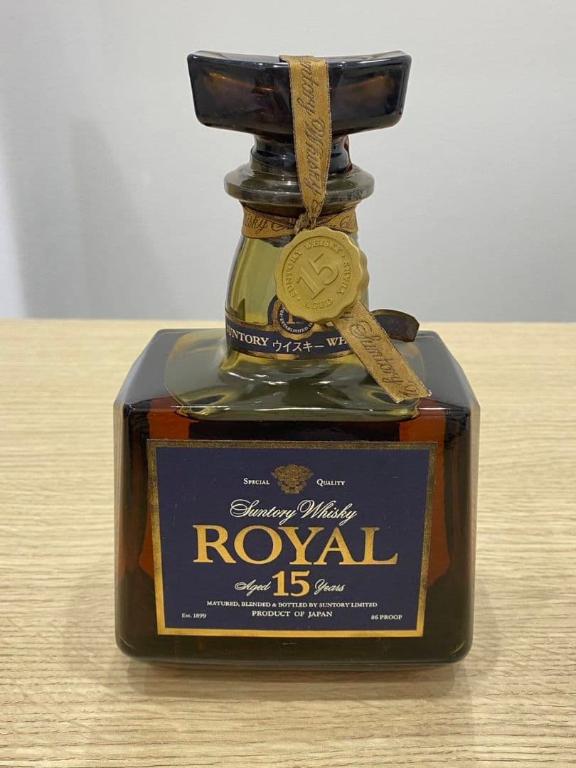 【未開栓】サントリーウイスキーローヤルプレミアム15年 700ml