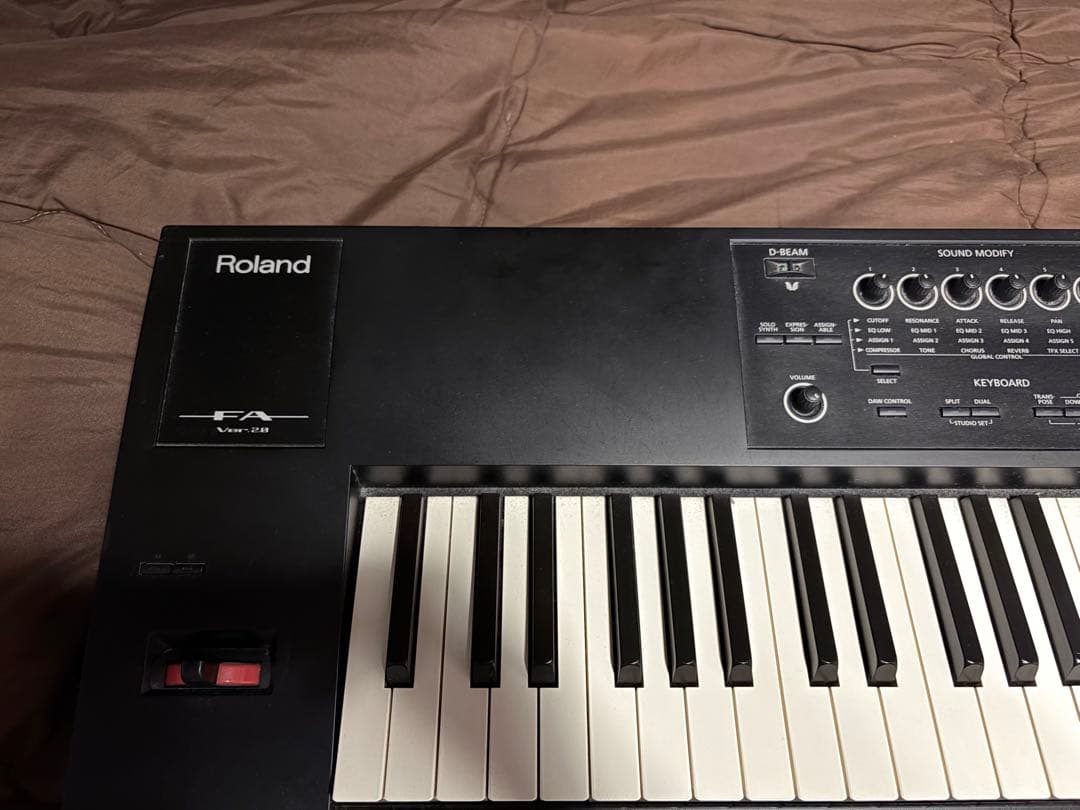 Roland FA-08 88鍵 訳あり 専用ケース付き