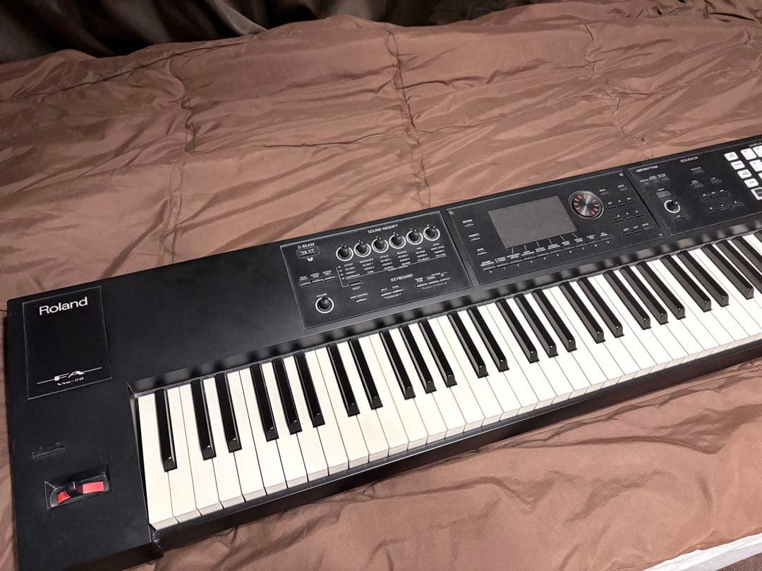 Roland FA-08 88鍵 訳あり 専用ケース付き