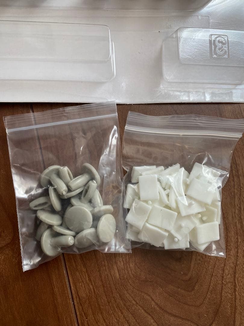 【訳あり品】猫ゲージ 3段 幅82㎝ 高さ157㎝ トイレ付き キャスター付