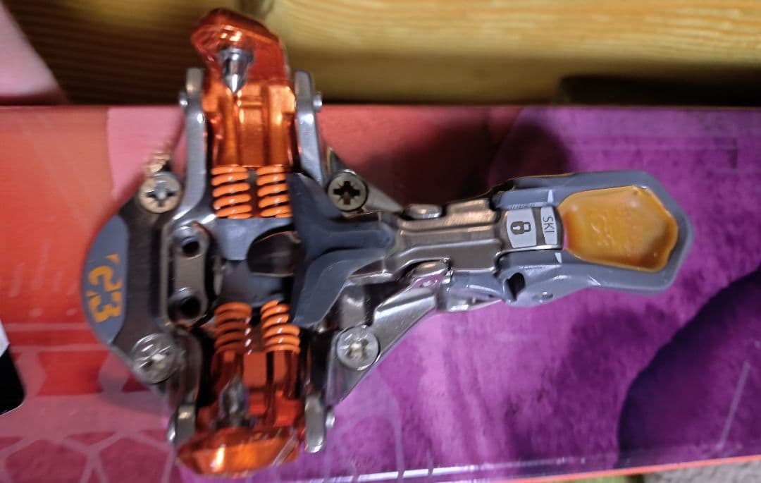 ATOMIC BACKLAND 109 （175cm）＋　ビンディング　G3