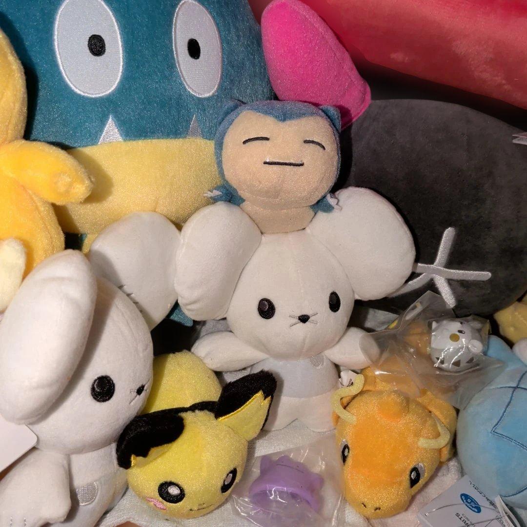 メルカリ市最終特価！ポケモン　ぬいぐるみ　まとめ売り40体超え