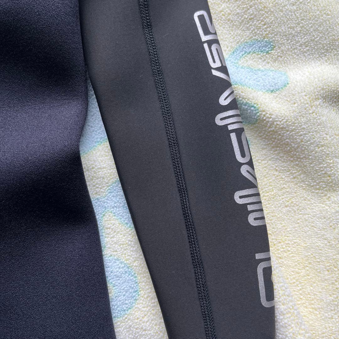 クイックシルバーウエットスーツ　ジュニア用　　140サイズ新品未使用タグ付