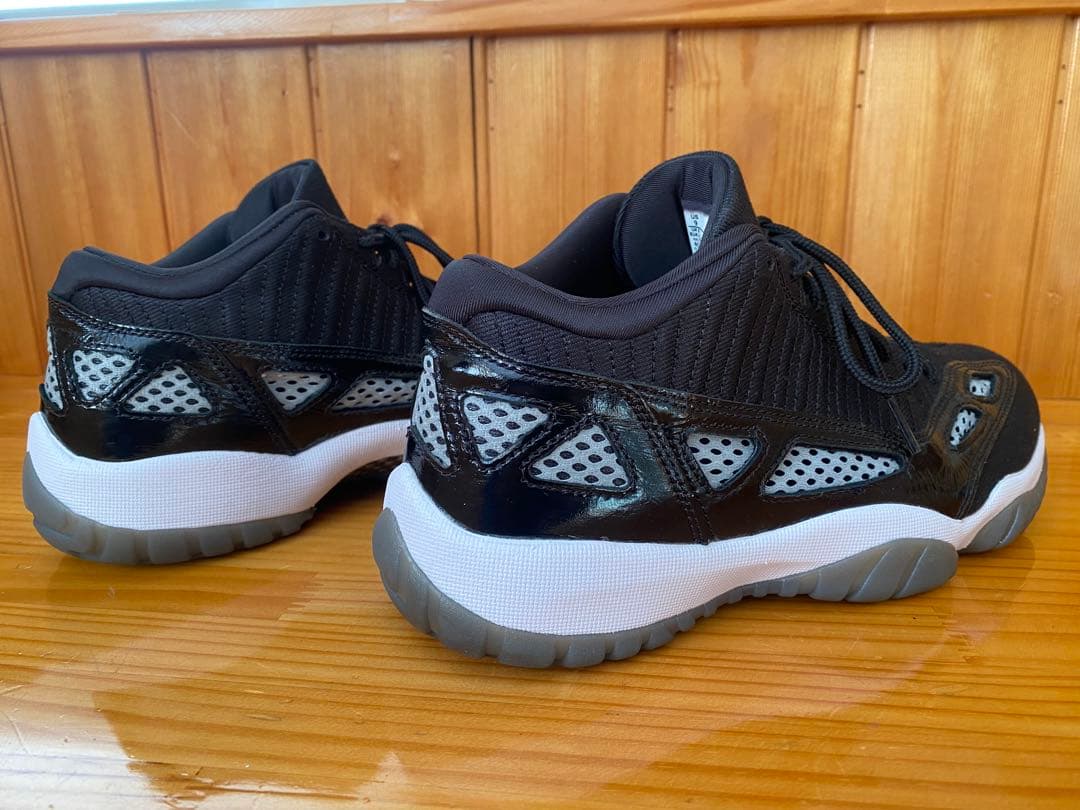 NIKE ナイキ　エアジョーダン11 レトロ　27cm