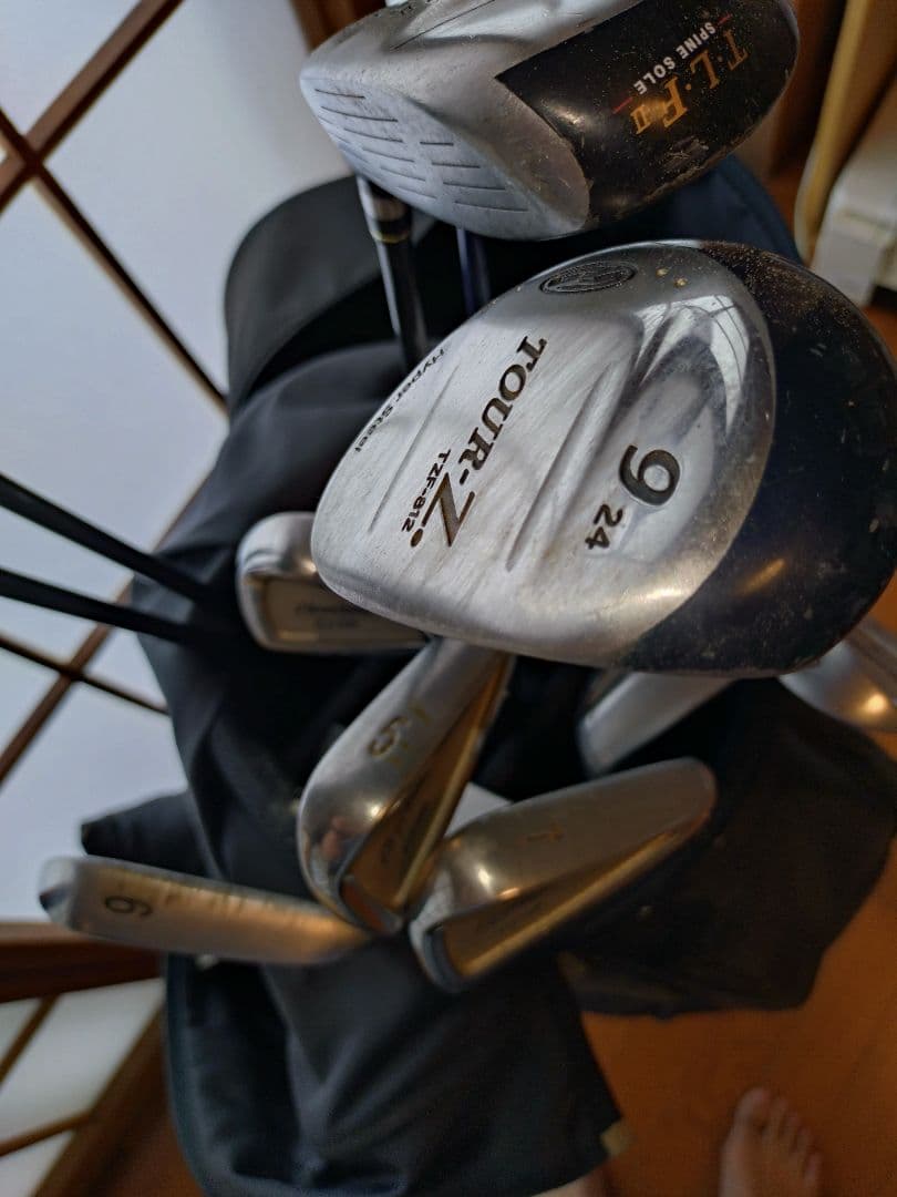 adidas フード付きキャディバッグ 黒　クラブセット