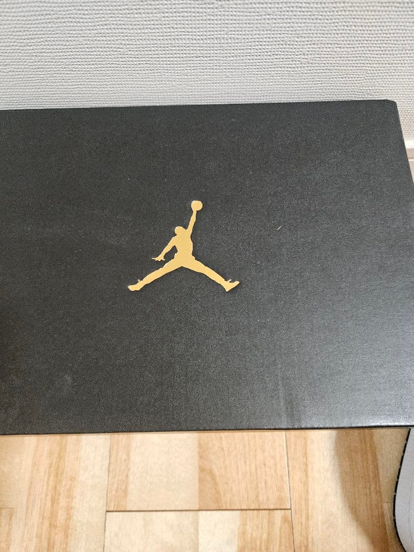 新品ナイキ エアジョーダン1 mid スニーカー 27cm シグナルブルー