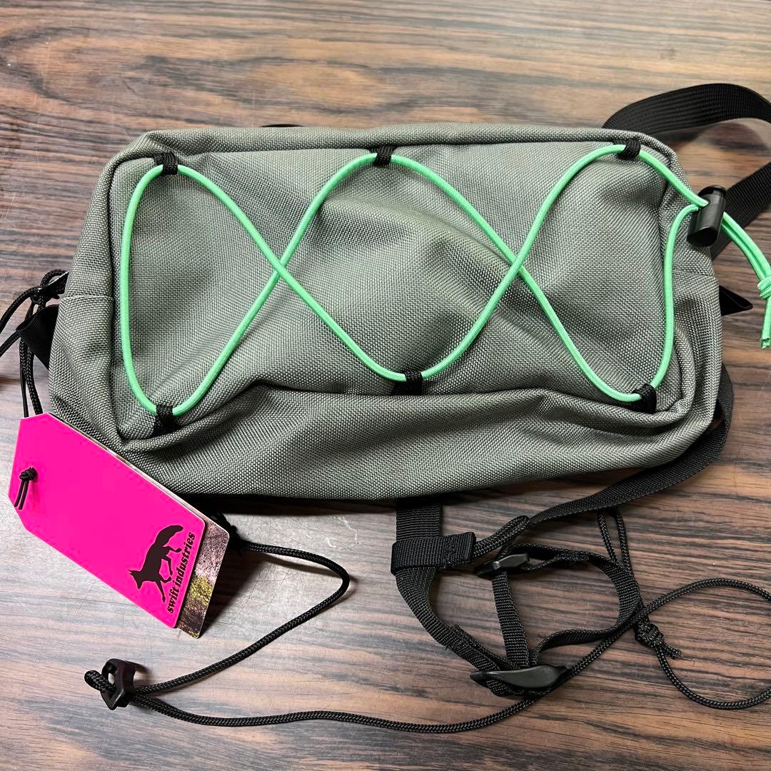 アクセサリー Swift industries Cosmic Crossbody Bag