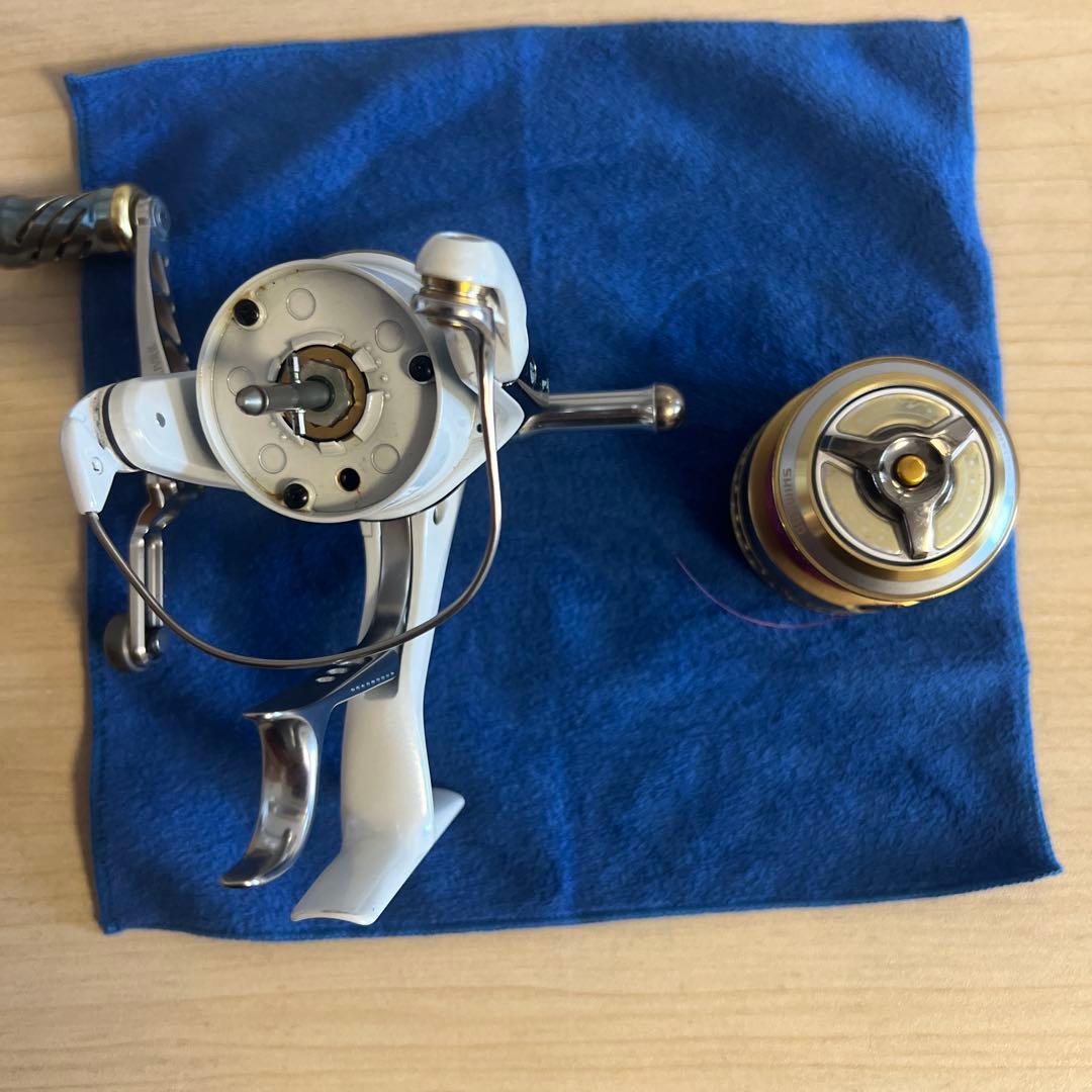 シマノ BB-X TECHNIUM Mg White Special 2500D