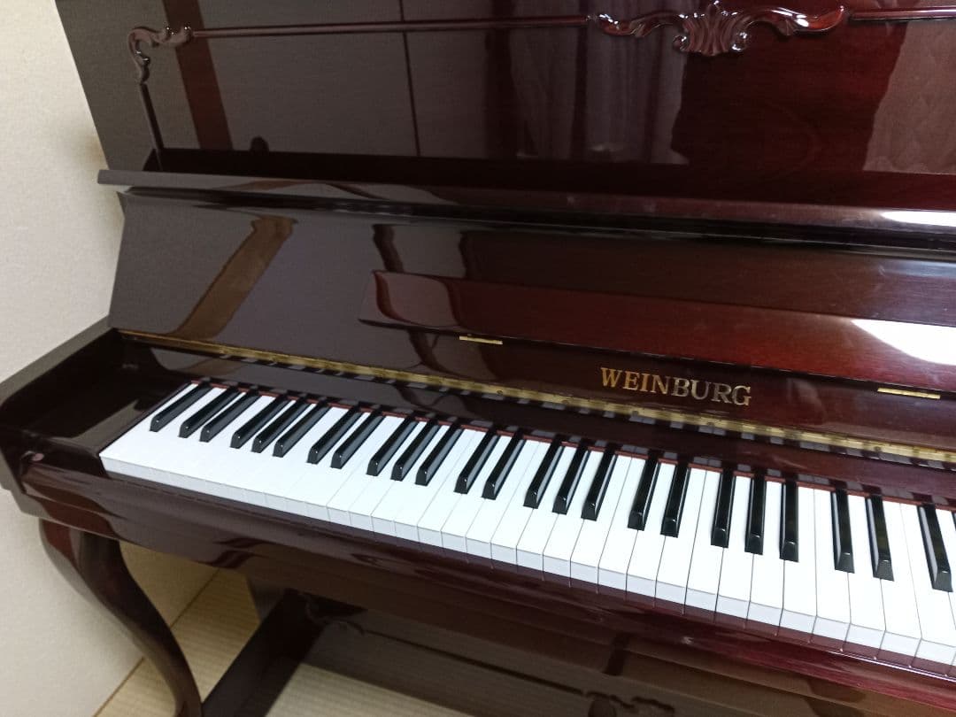 ワインバーグピアノ ベンチ付き