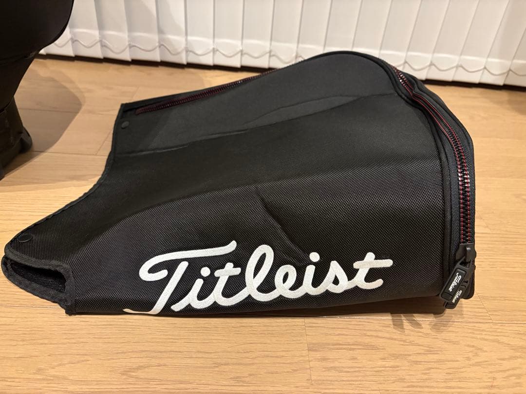 タイトリストキャディバック　ツアーバックアイアンカバー付き