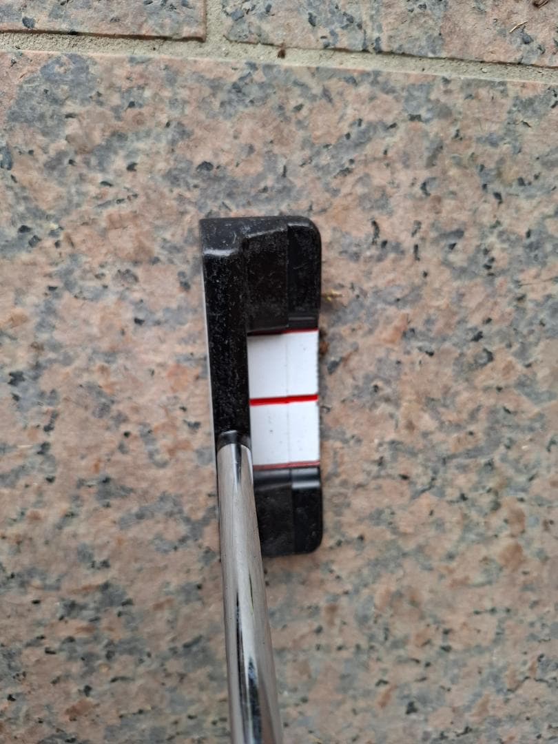 Odyssey White Hot パター