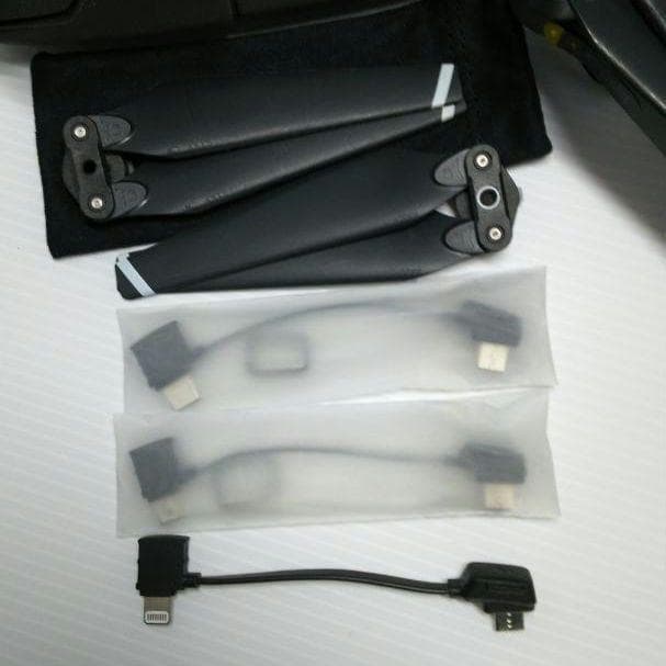 ドローン DJI Mavic Pro フルセット＋付属品・キャリーバッグ