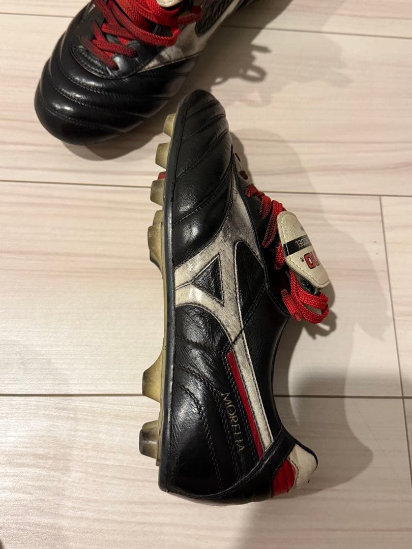 Mizuno Morelia モレリア サッカーシューズ ブラック/レッド
