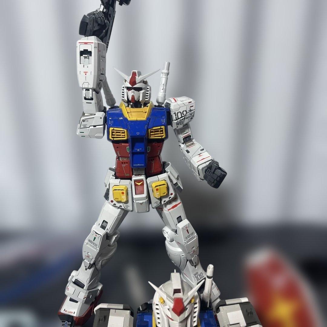 【癒し】PGU1/60RX-78-2ガンダムと　1/48RX-78F00ガンダム