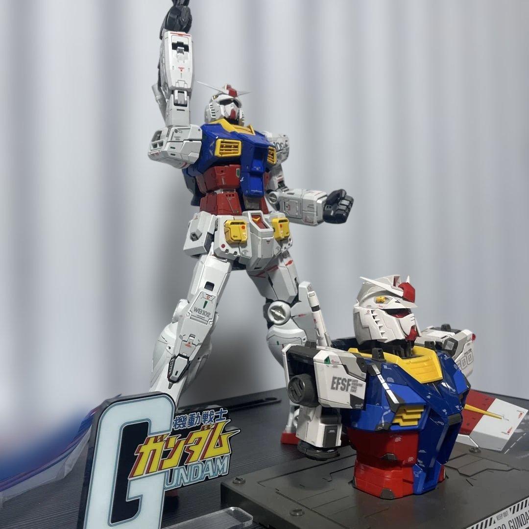 【癒し】PGU1/60RX-78-2ガンダムと　1/48RX-78F00ガンダム