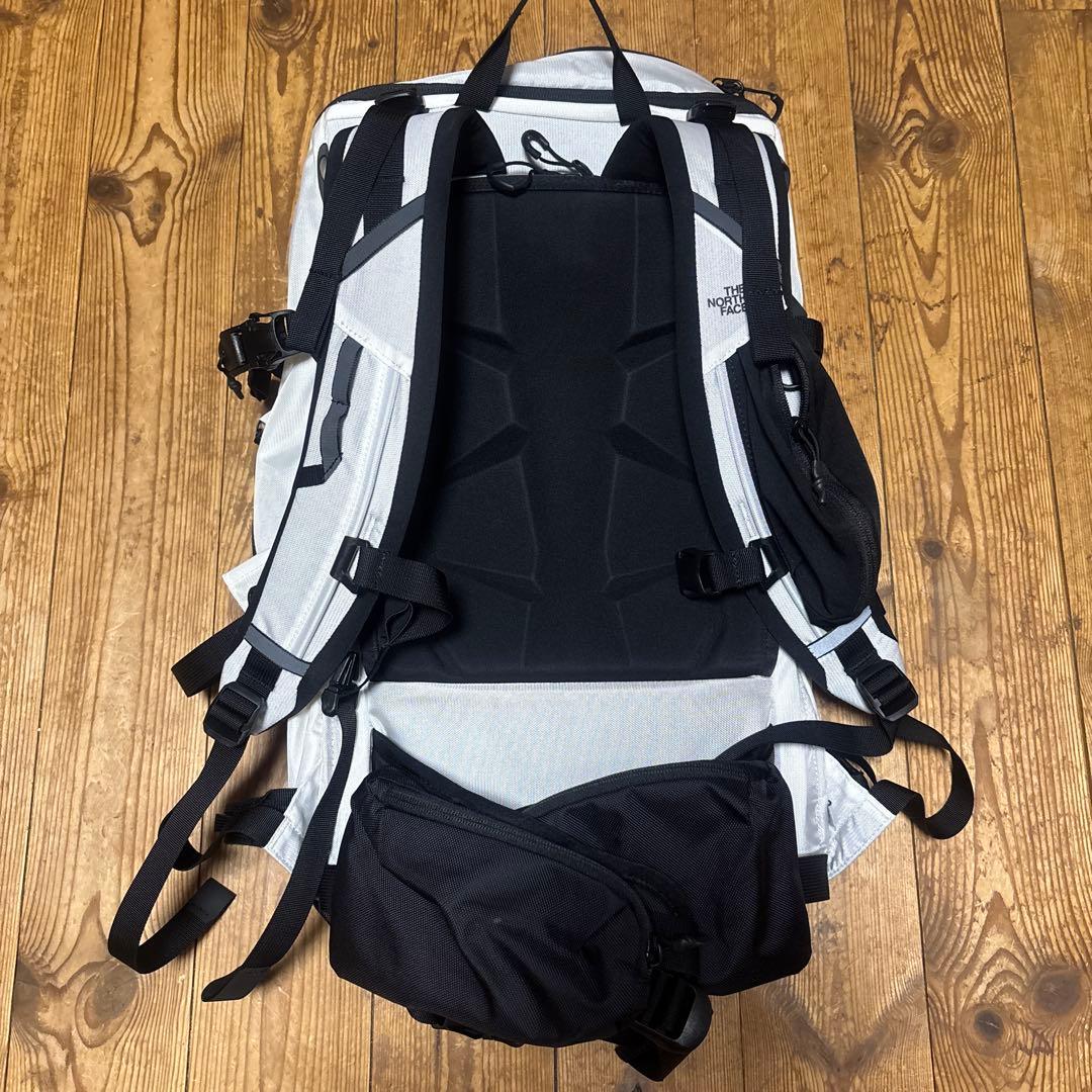 ノースフェイス Chugach 35 M チュガッチ ホワイト