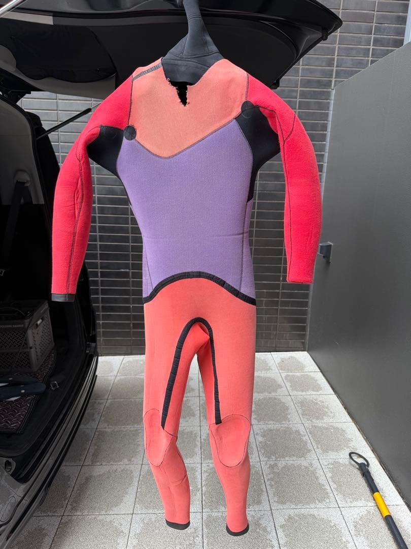 リンコン　セミドライ　ウェットスーツ