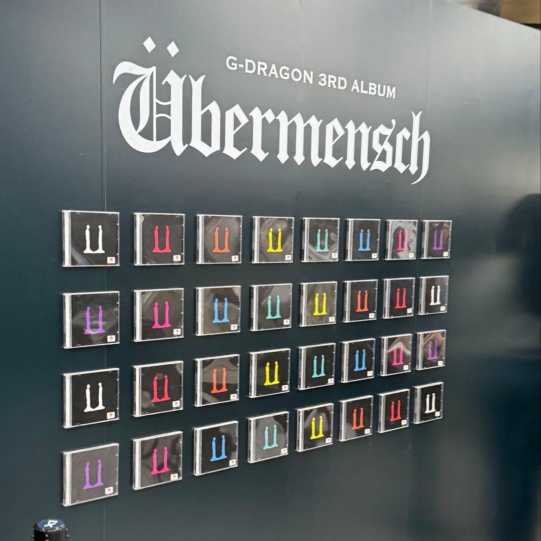 G-DRAGON キャップ 赤 RED Übermensch 展示会 ジヨン