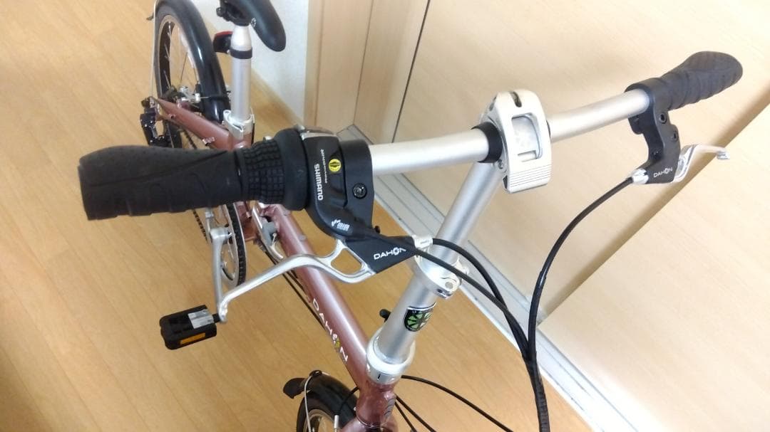 DAHON Vybe D7 2021年モデル　ピンク　折りたたみ自転車　極美品