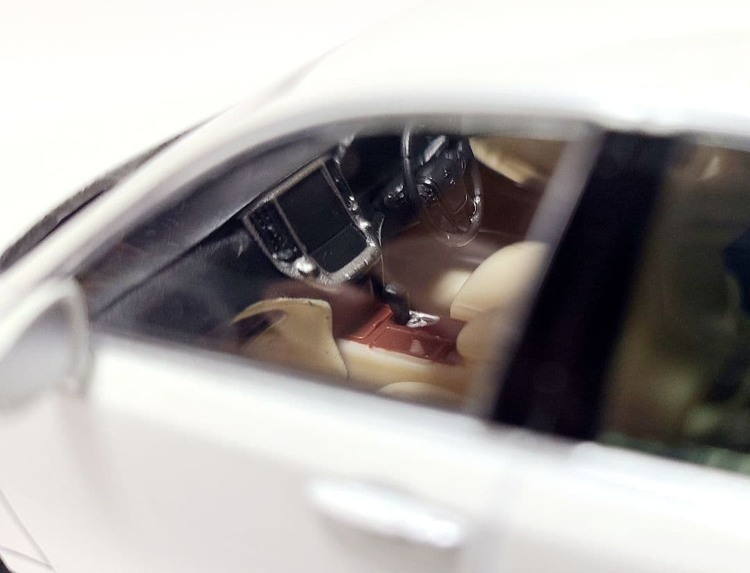 トヨタ 210系クラウンロイヤルサルーンG前期 カラーサンプル