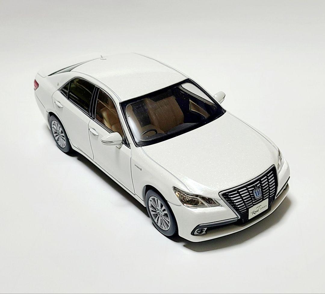 トヨタ 210系クラウンロイヤルサルーンG前期 カラーサンプル