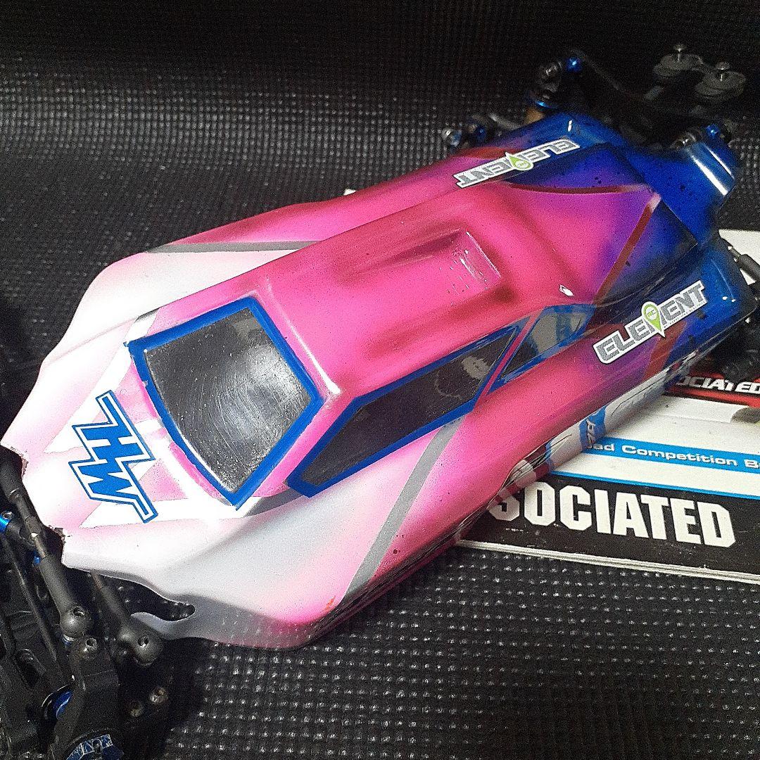 ホビーラジコン ASSOCIATED B64D