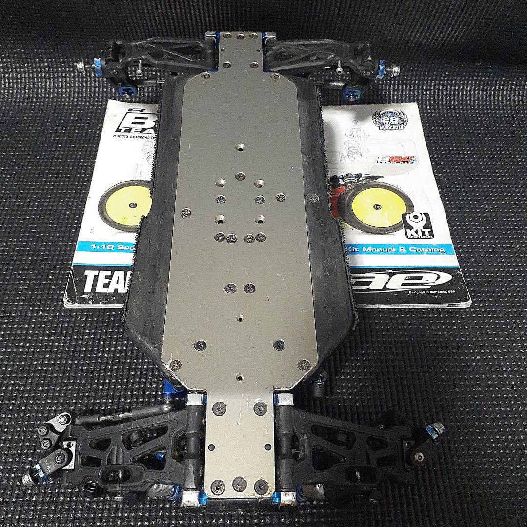 ホビーラジコン ASSOCIATED B64D