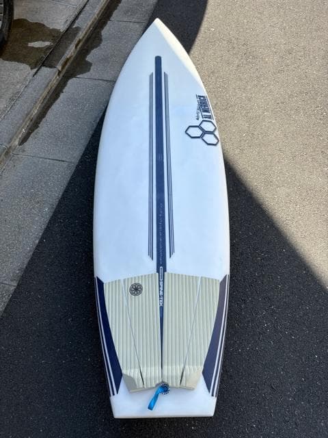 【美品】ネックベアード2 スパインテック 5'7 futureフィン5フィン