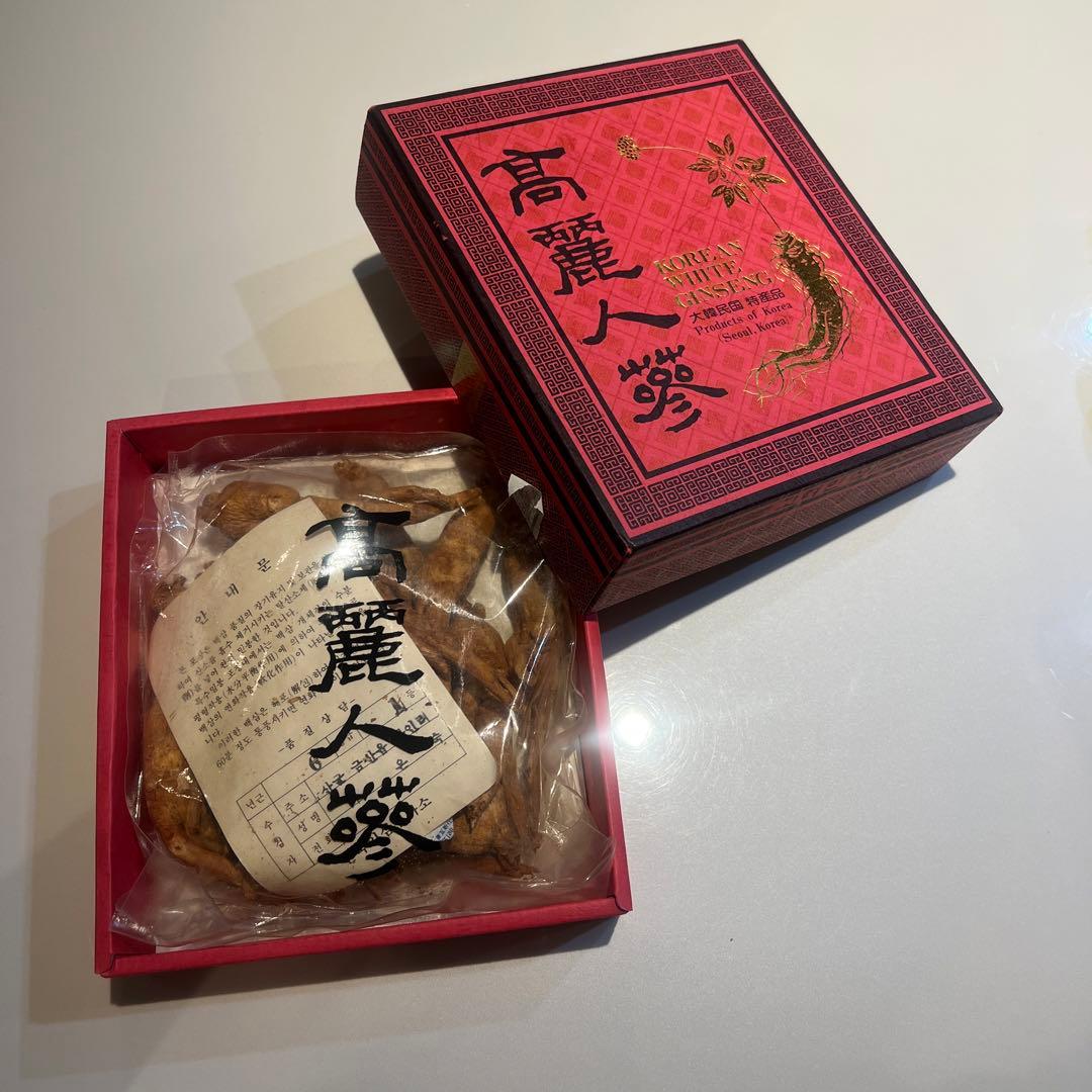 高麗人参　韓国産　6年根　1等級　300g 未開封