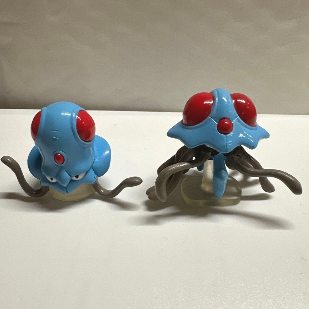 ポケモン　【初期】 モンコレ　メノクラゲ　ドククラゲ