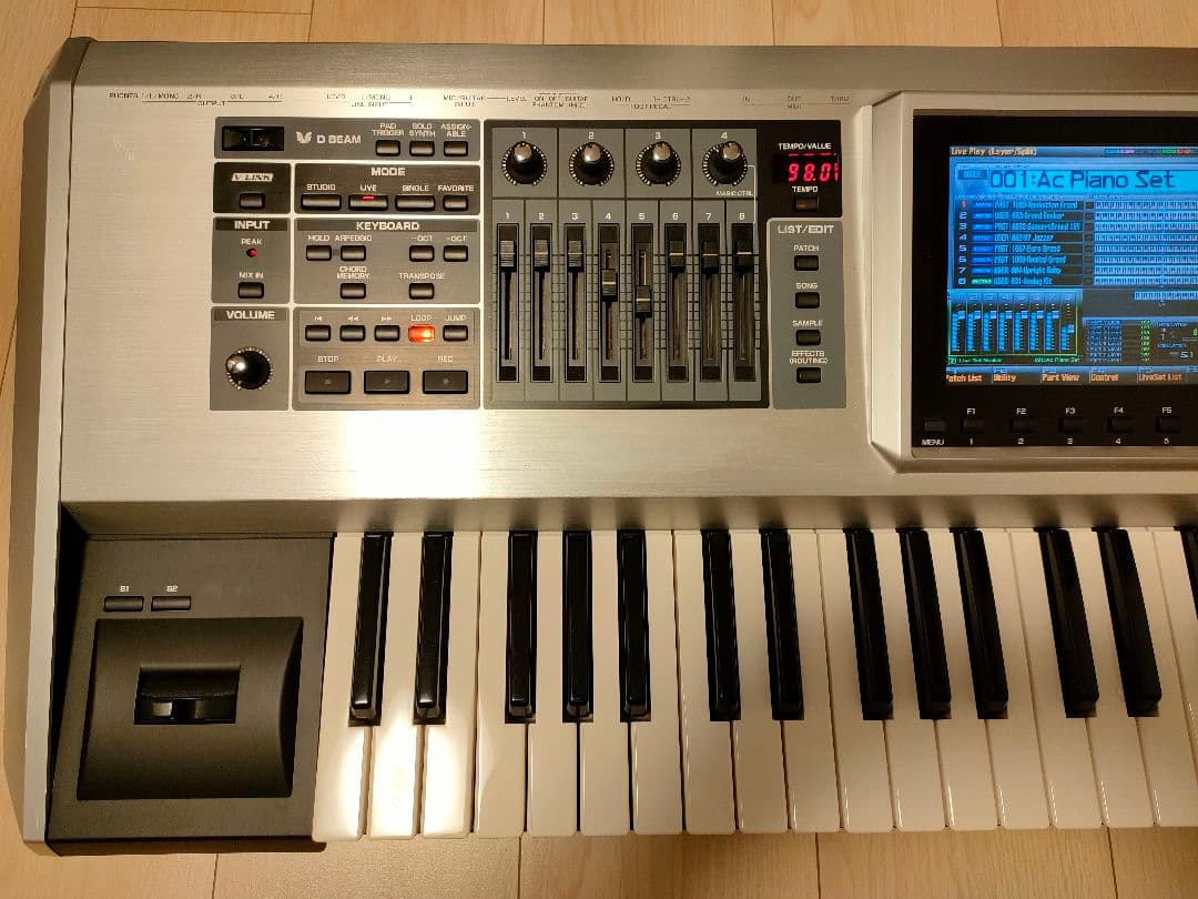 Roland Fantom-G6 Music Workstation ペダル付属