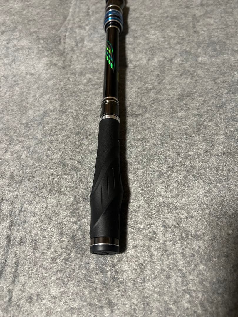 ATTENDER III 磯竿 1.75号　5.3ｍ