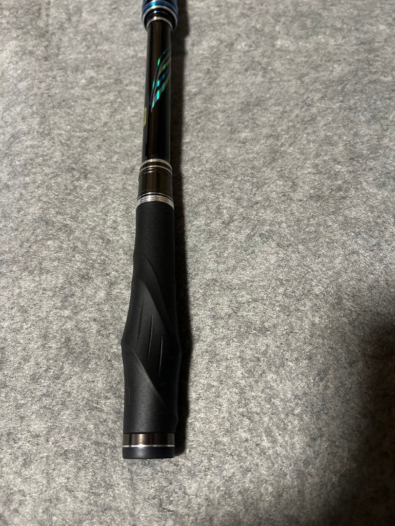 ATTENDER III 磯竿 1.75号　5.3ｍ