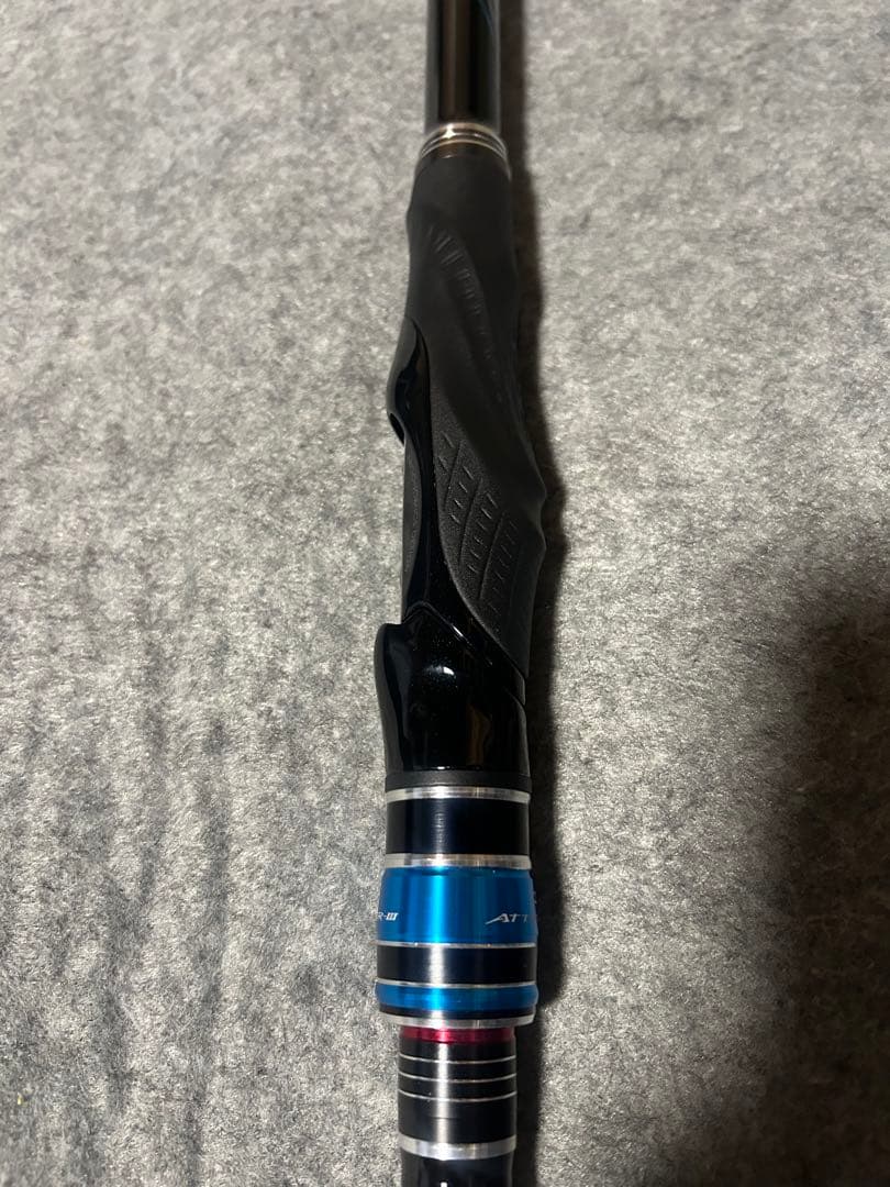 ATTENDER III 磯竿 1.75号　5.3ｍ