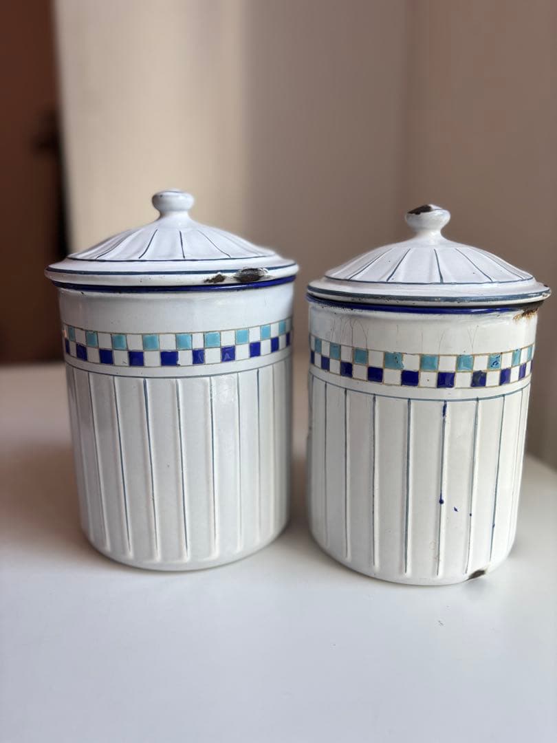 B.B社製 ホーロー キャニスター 2個セット