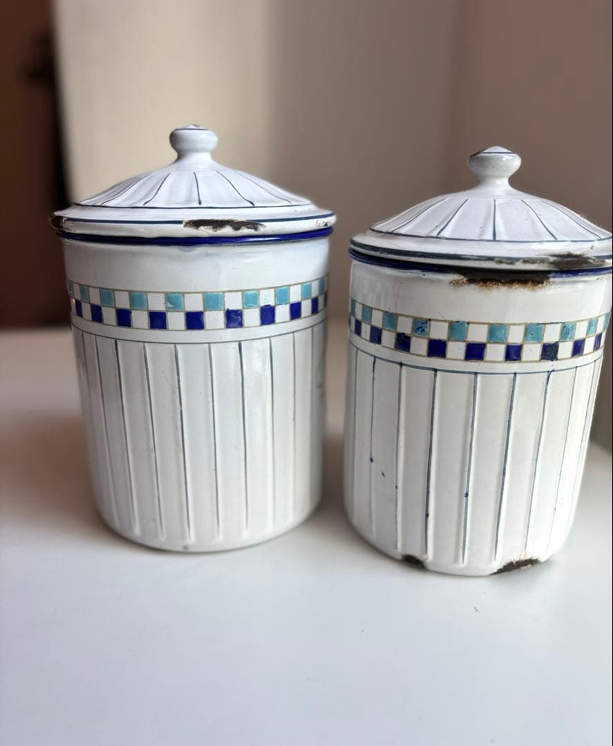 B.B社製 ホーロー キャニスター 2個セット