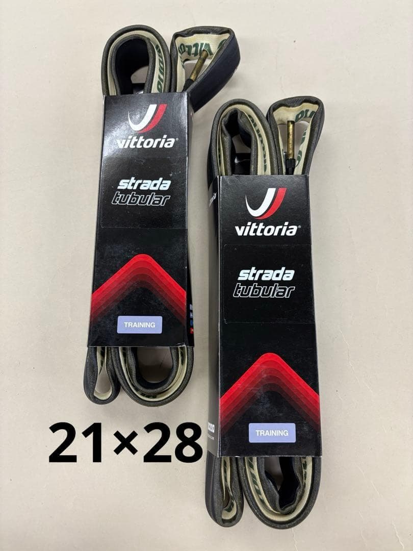 337【新品ラスト１品】vittoria　Strada　チューブラータイヤ　2本