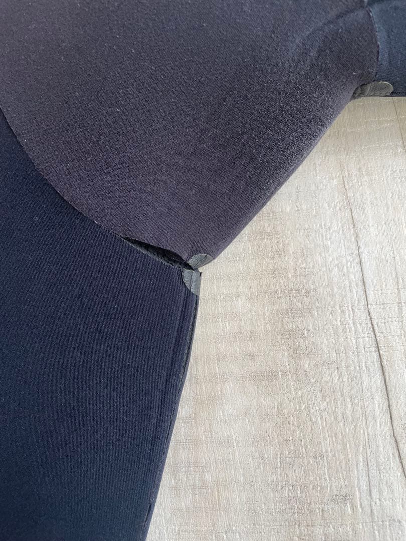 ウェットスーツ　ジョーフル3㎜　メンズML　オールブラック