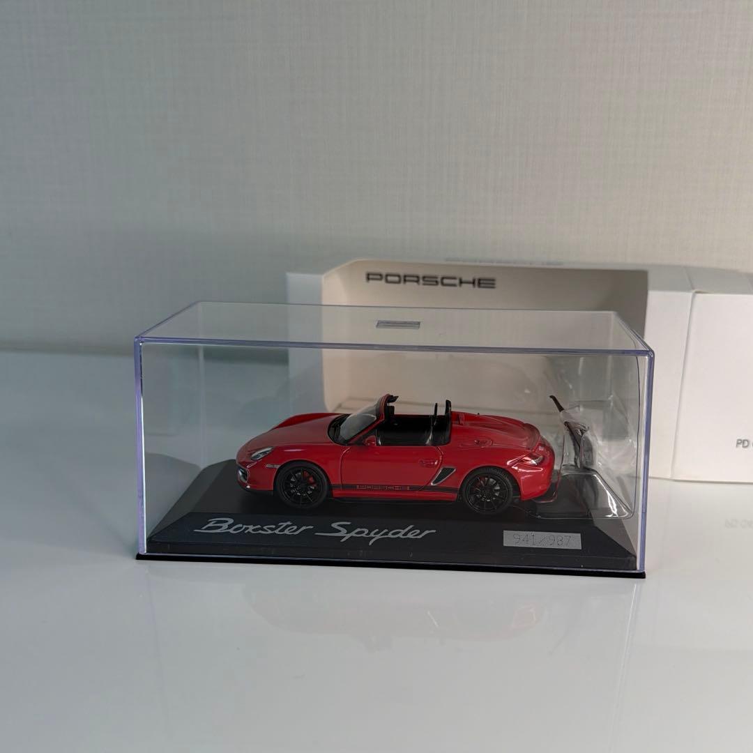 ミニカー Porsche Boxter Spyder 2010 Red /PMA