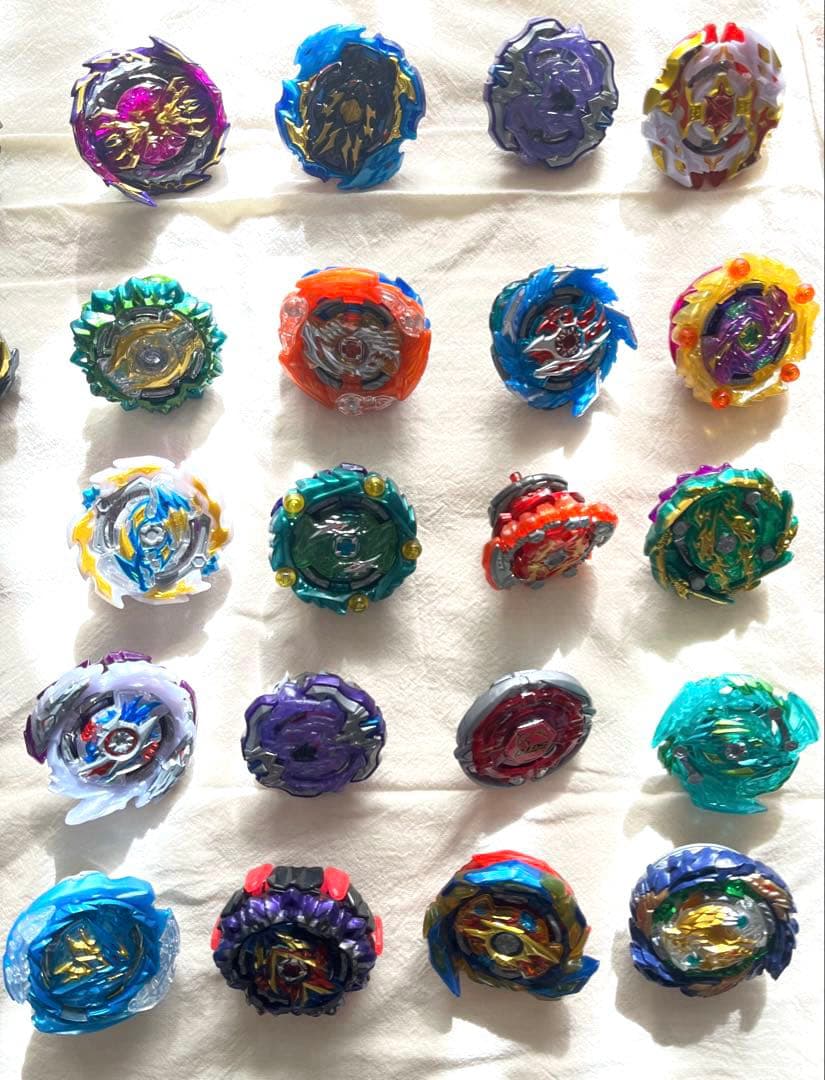 ベイブレードまとめ売り　55個