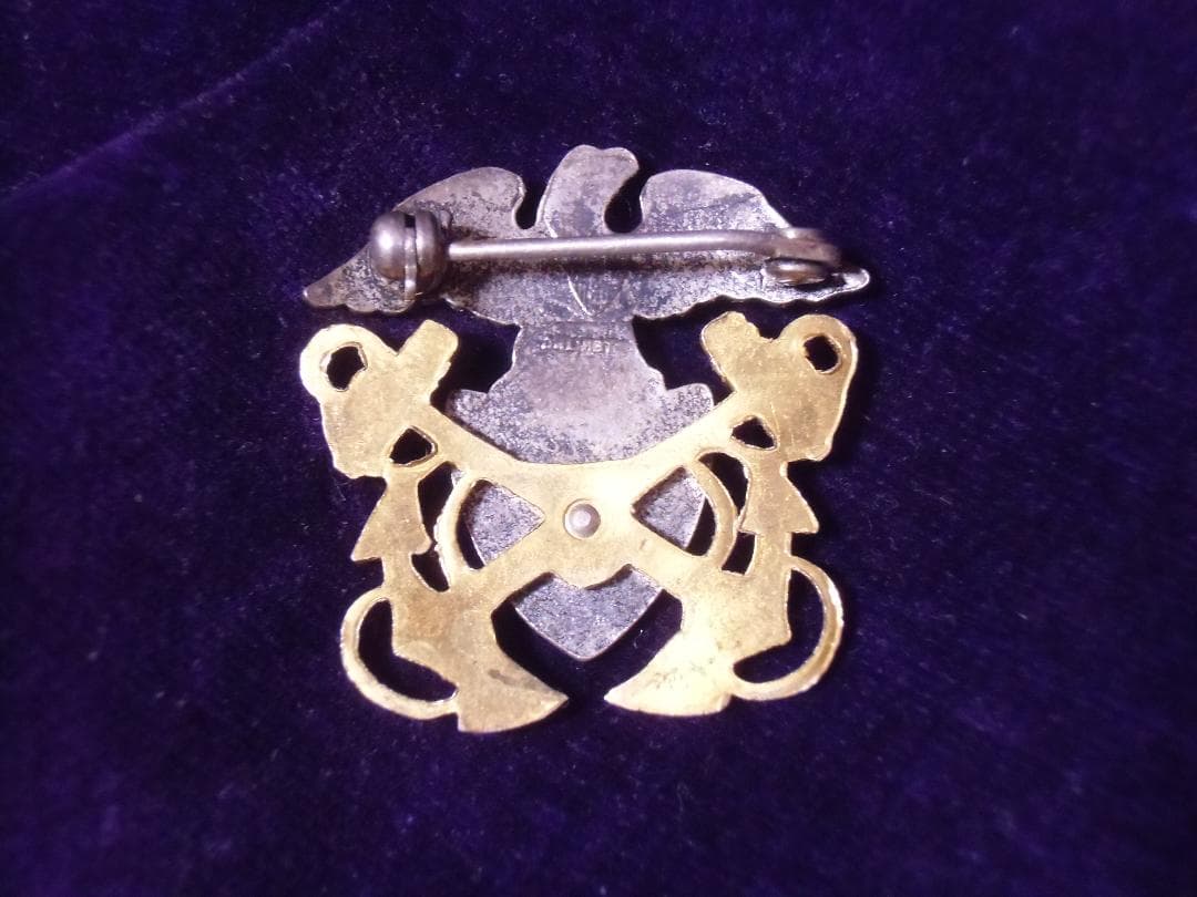 ★１９４０年代＊アメリカ軍＊海軍＊銀製＋金張り製＊将校略帽章（実物）