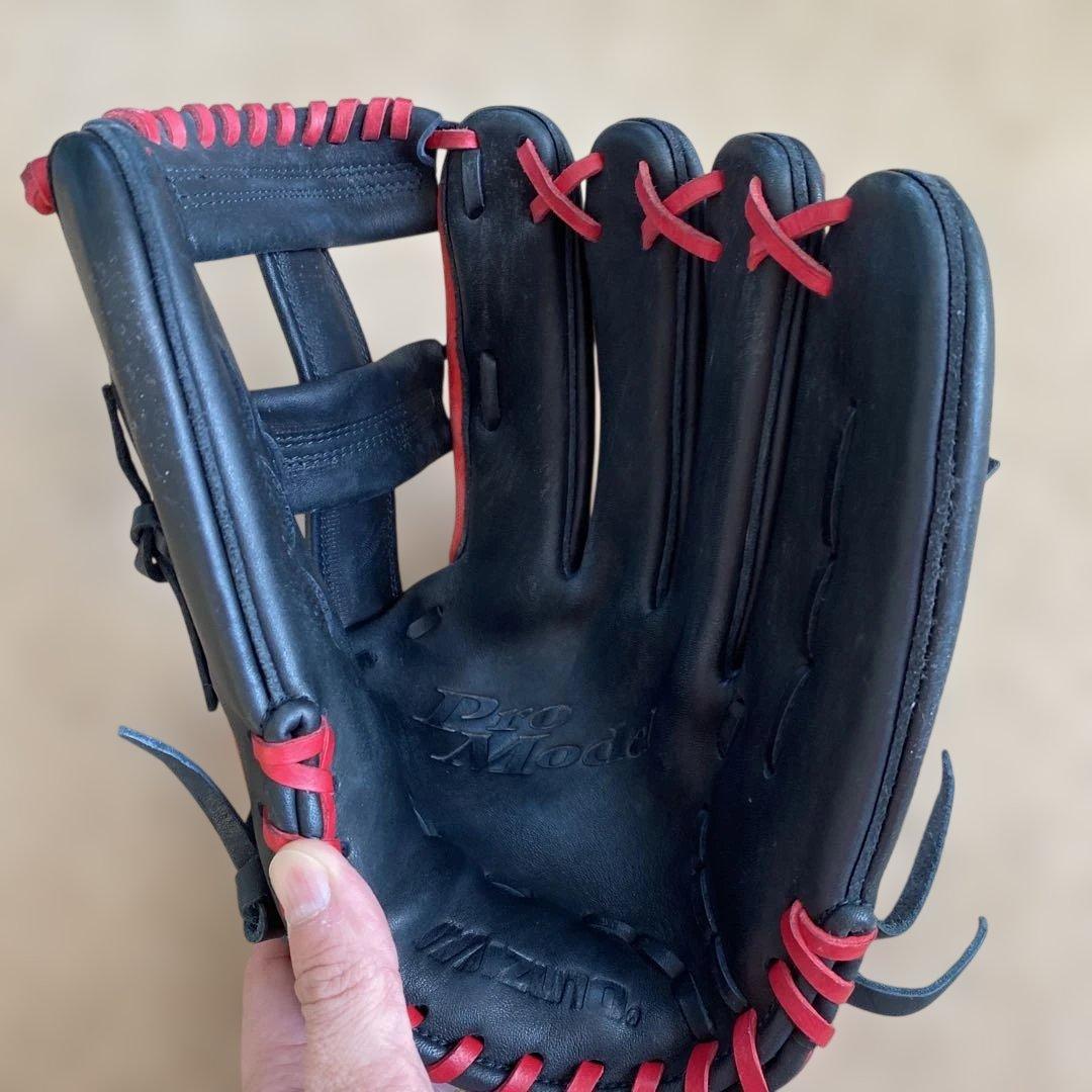 ミズノ　赤黒 軟式野球グローブ　外野用