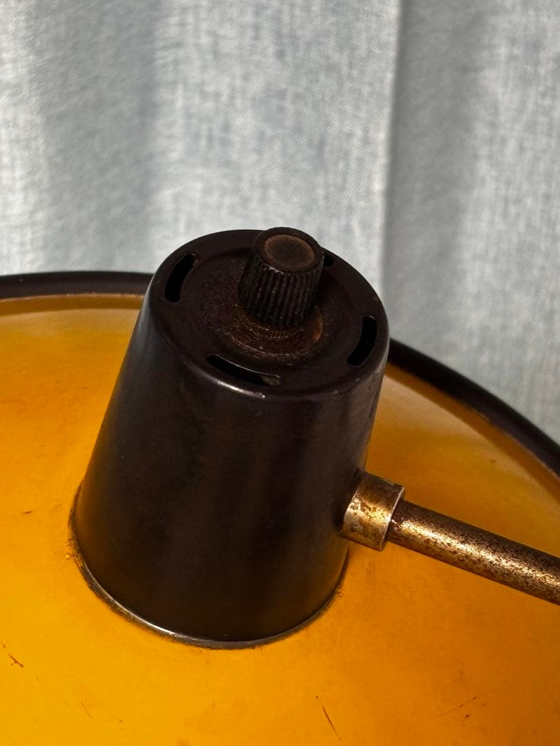 レトロ　フロアスタンドライト　ヴィンテージ　フロア　ランプ　イエロー