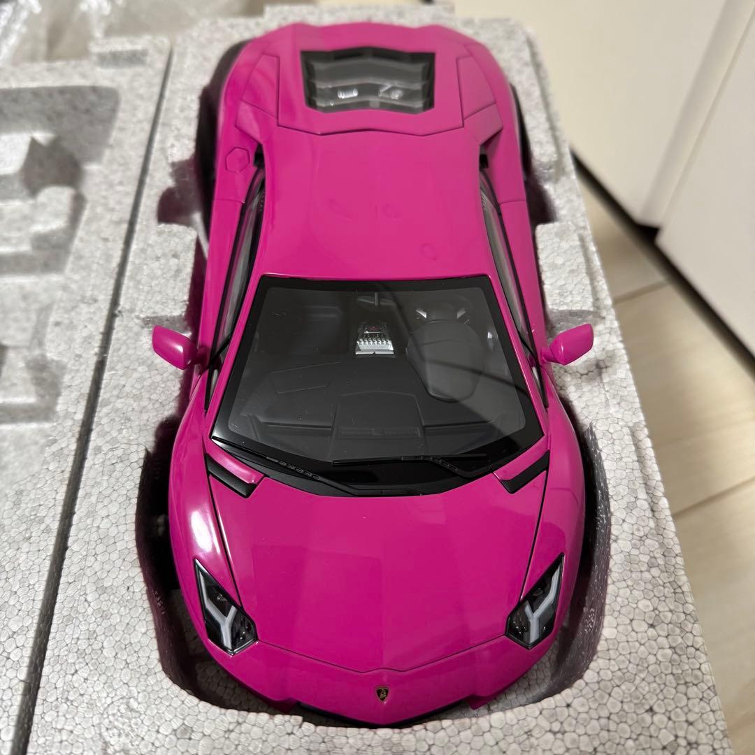Autoart 1/18ランボルギーニ アヴェンタドール LP700-4