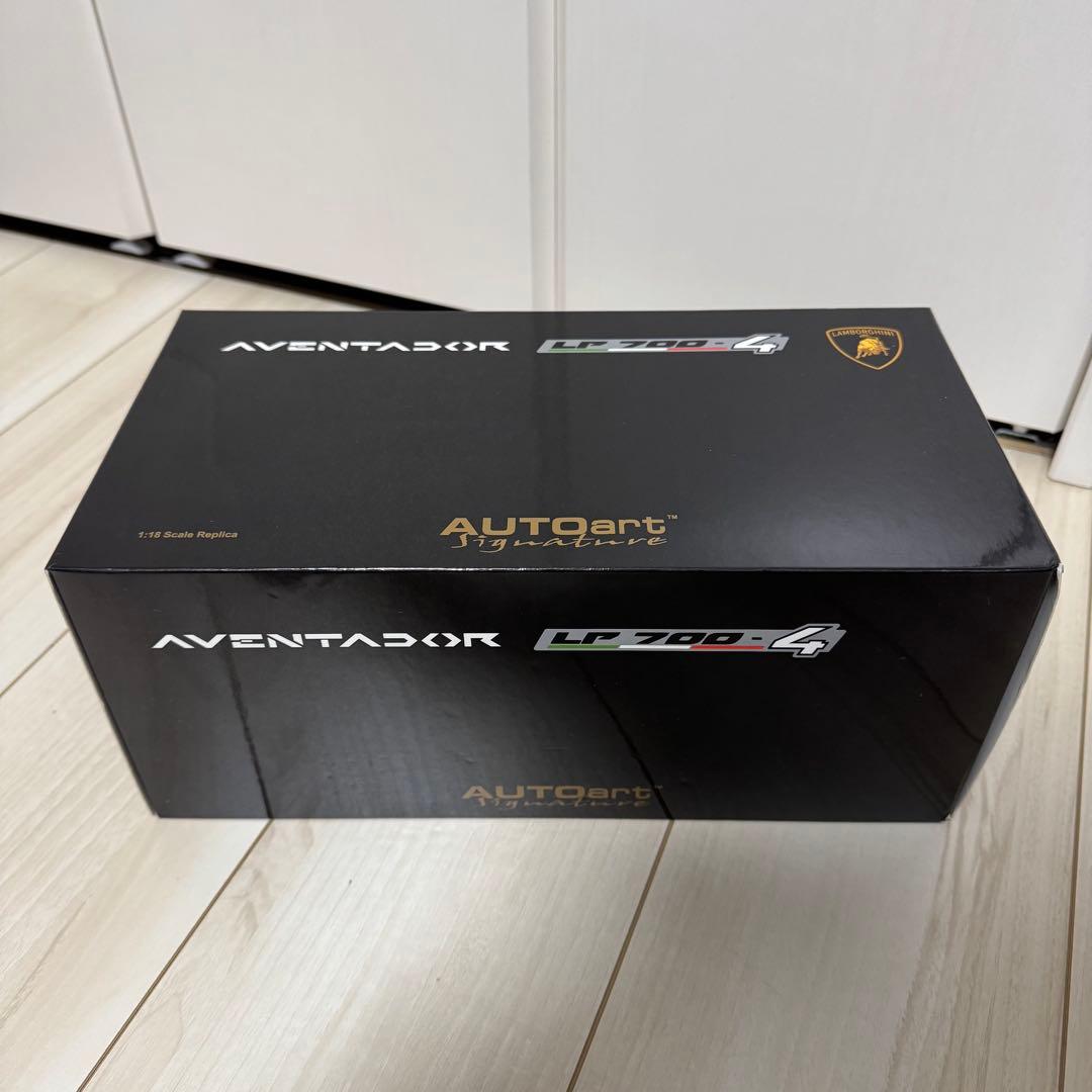 Autoart 1/18ランボルギーニ アヴェンタドール LP700-4