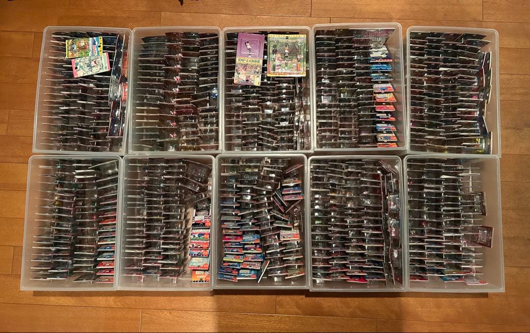 新品　地域限定　キティ　ファスナーマスコット　約690個　ストラップ　レア