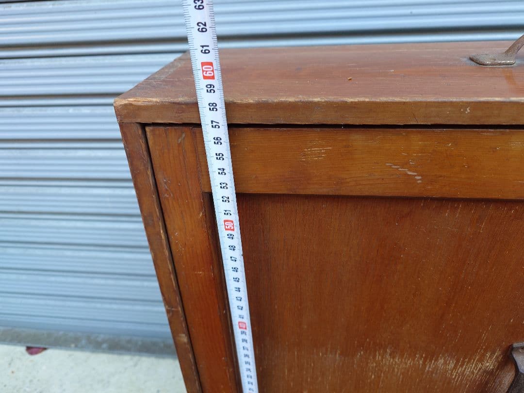 レトロ木製カメラ収納箱 12個スペース　フタ付　蔵出し　古民家　店舗什器