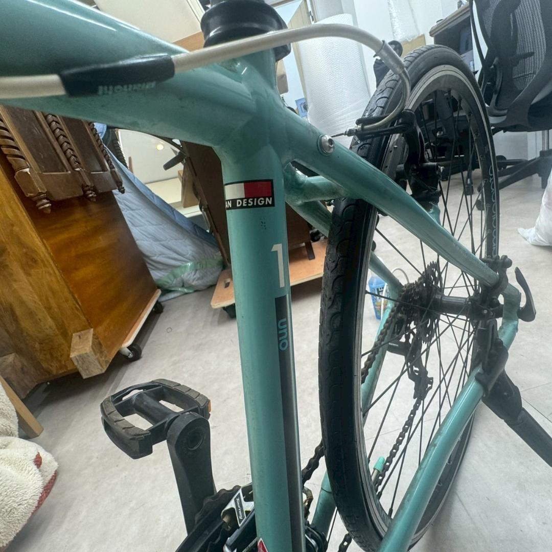 n*e様 Bianchi クロスバイク C SPORT 1 ジャンク to01